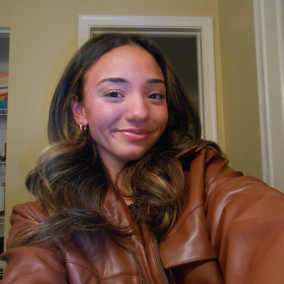 Nikon COOLPIX digital camera - Picture 4 of 7